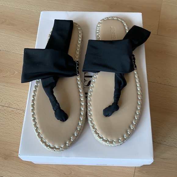 Sandals - Picture 7 of 7